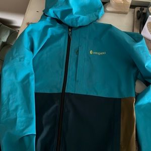 Men’s Cotopaxi rain coat size M/L worn once